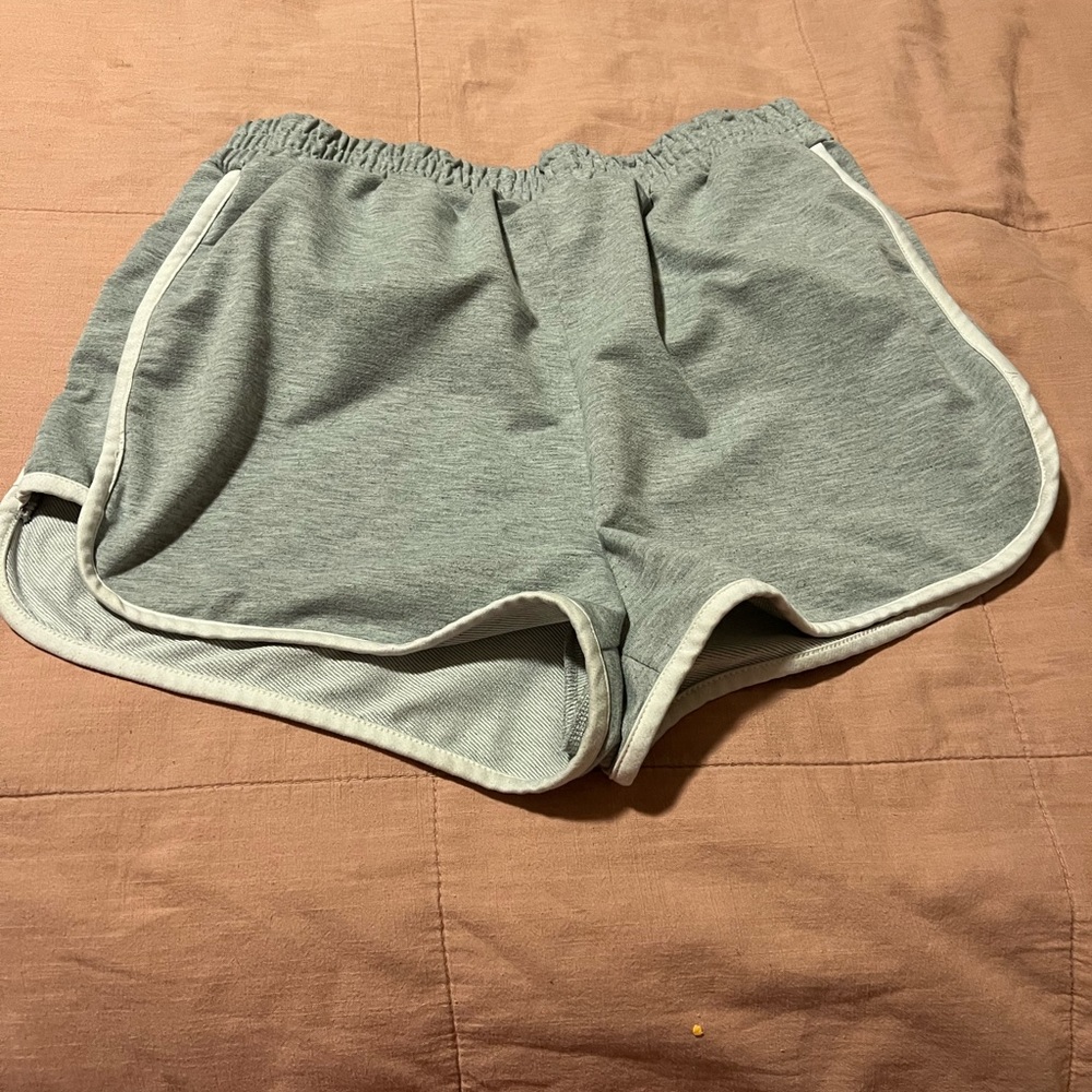 Grey shorts